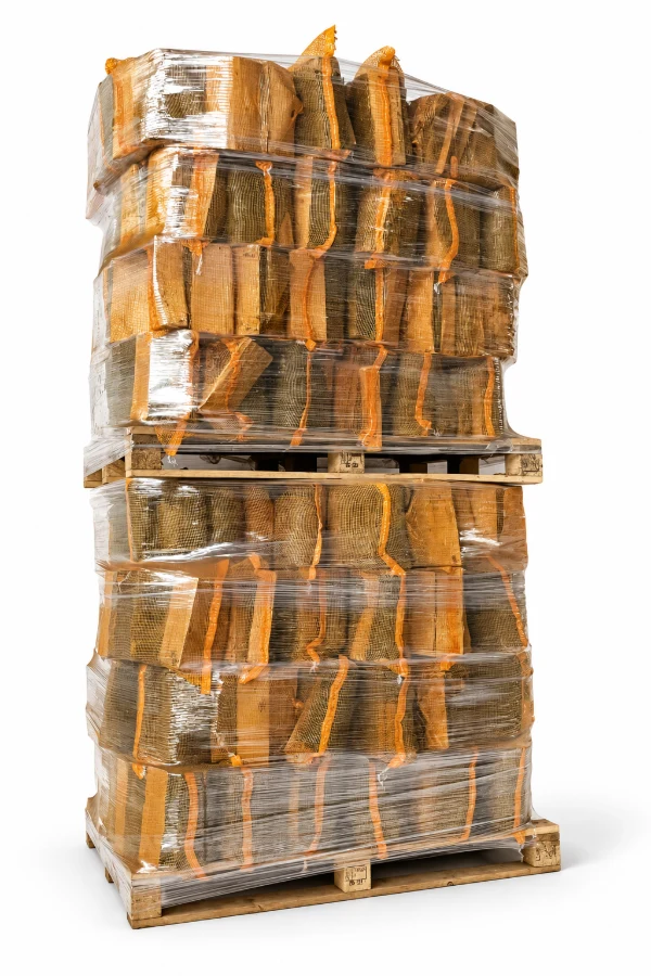 Net sack · 22 L stacked on a pallet